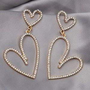 NWT - S925 medium sized, rhinestone heart earrings